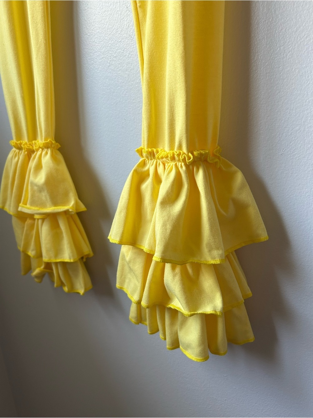 NEW Yellow Print Ruffle Hem Boutique Leggings Girls